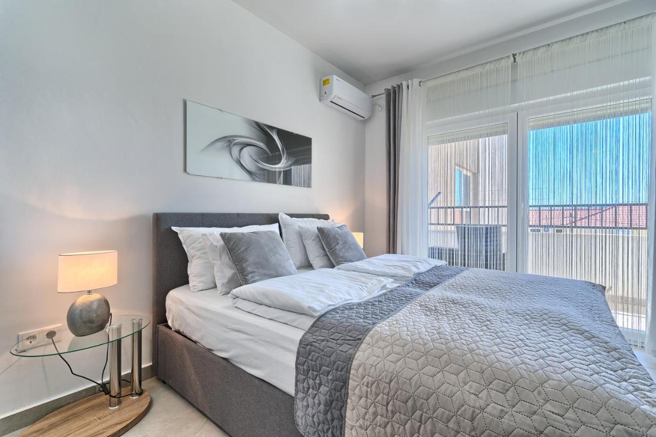 Modern Apartments With Sea View 150 Meters To Beach Kastela Exterior photo