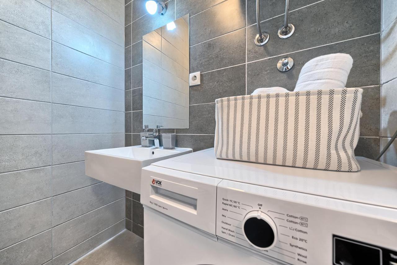 Modern Apartments With Sea View 150 Meters To Beach Kastela Exterior photo
