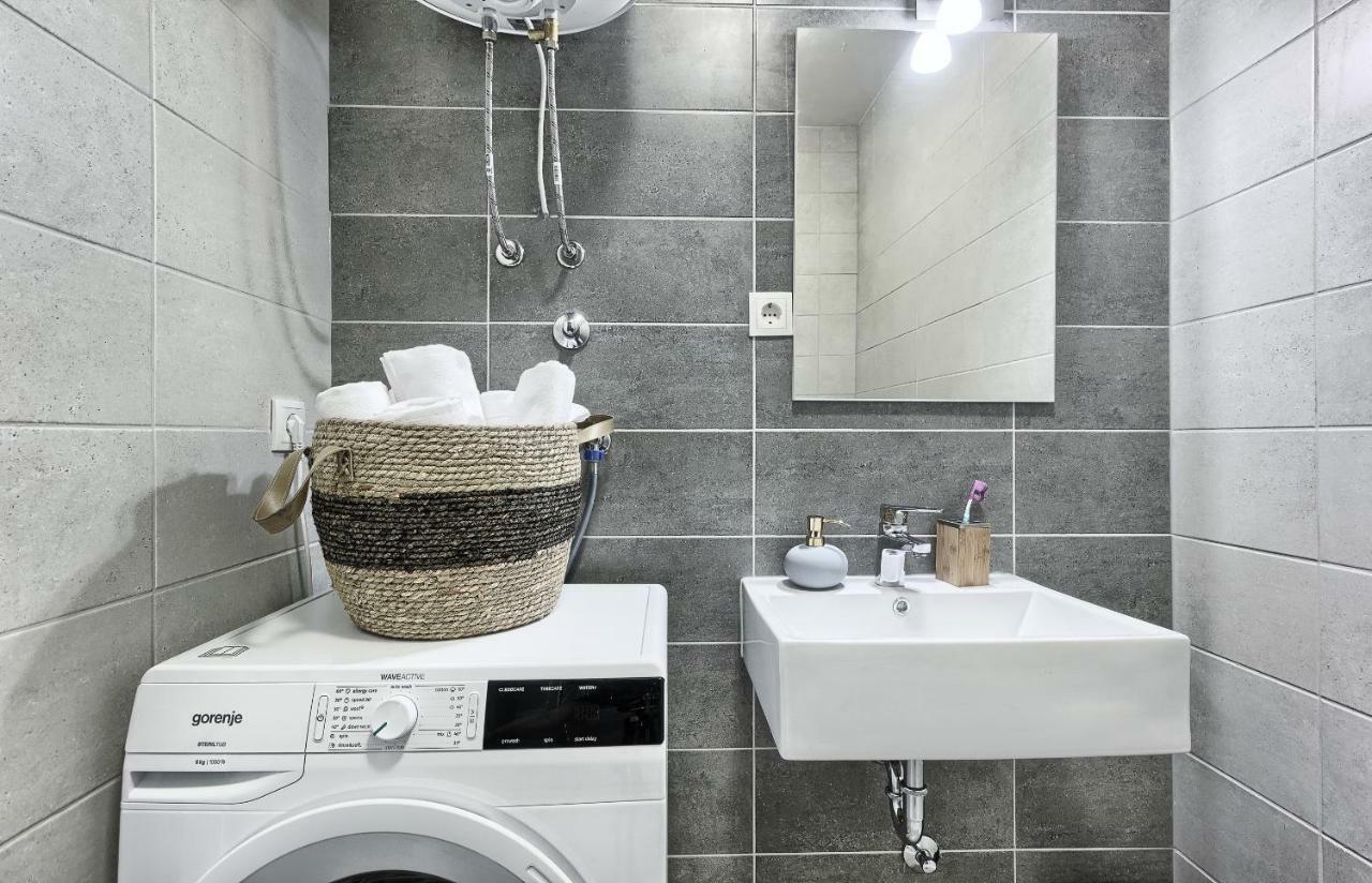 Modern Apartments With Sea View 150 Meters To Beach Kastela Exterior photo